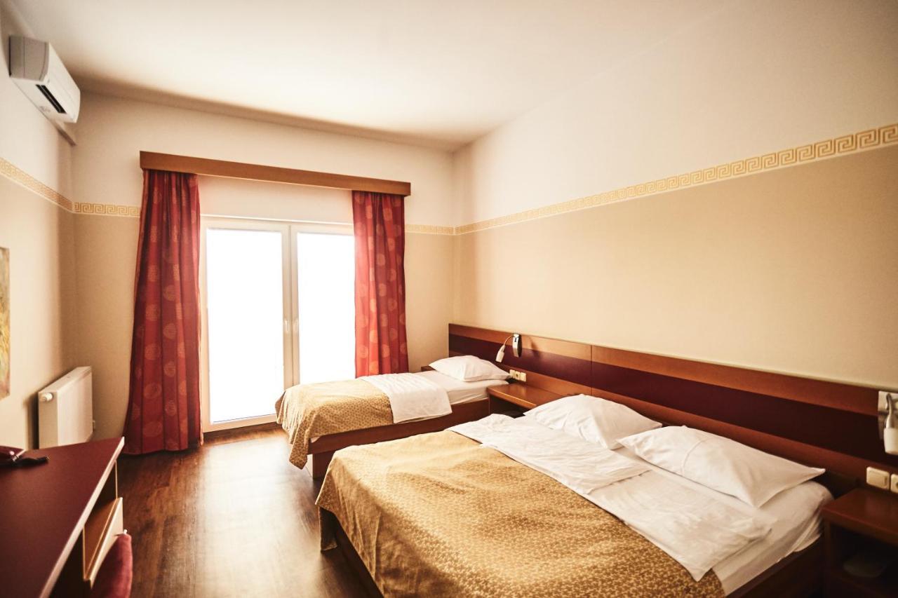 Hotel Vila Emei Марибор Экстерьер фото