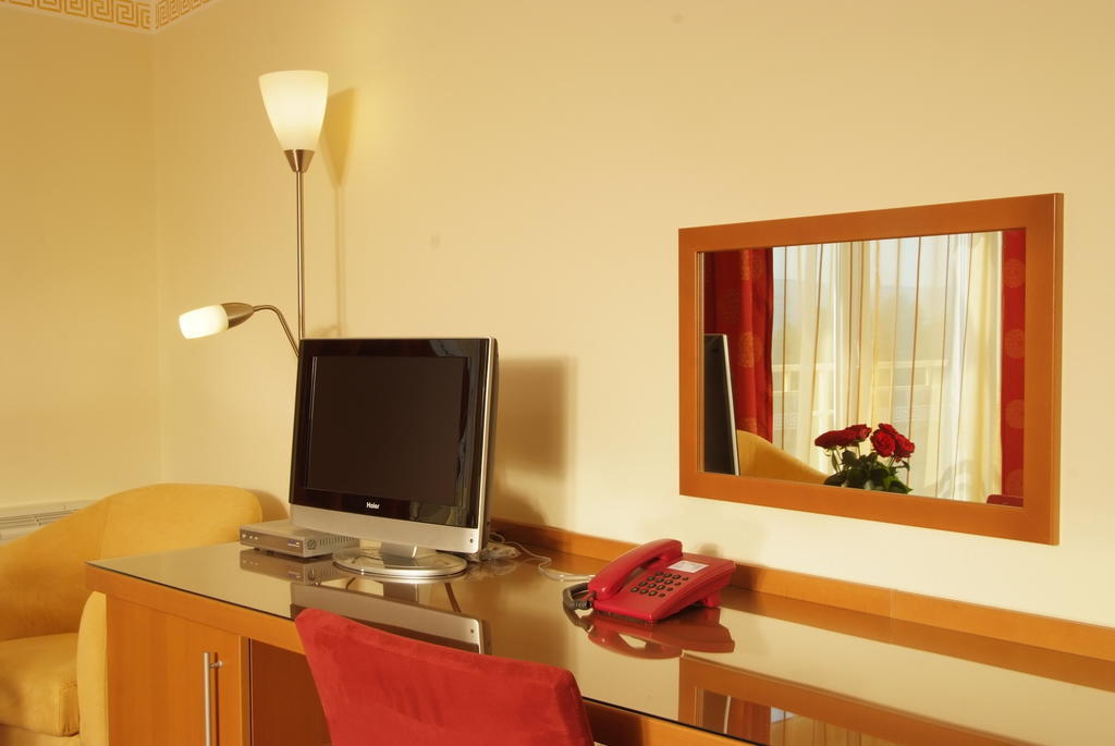 Hotel Vila Emei Марибор Экстерьер фото